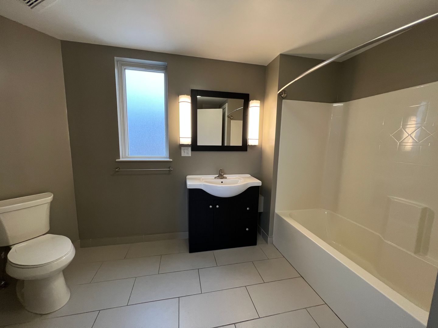 140 Seneca Way 8 of 13