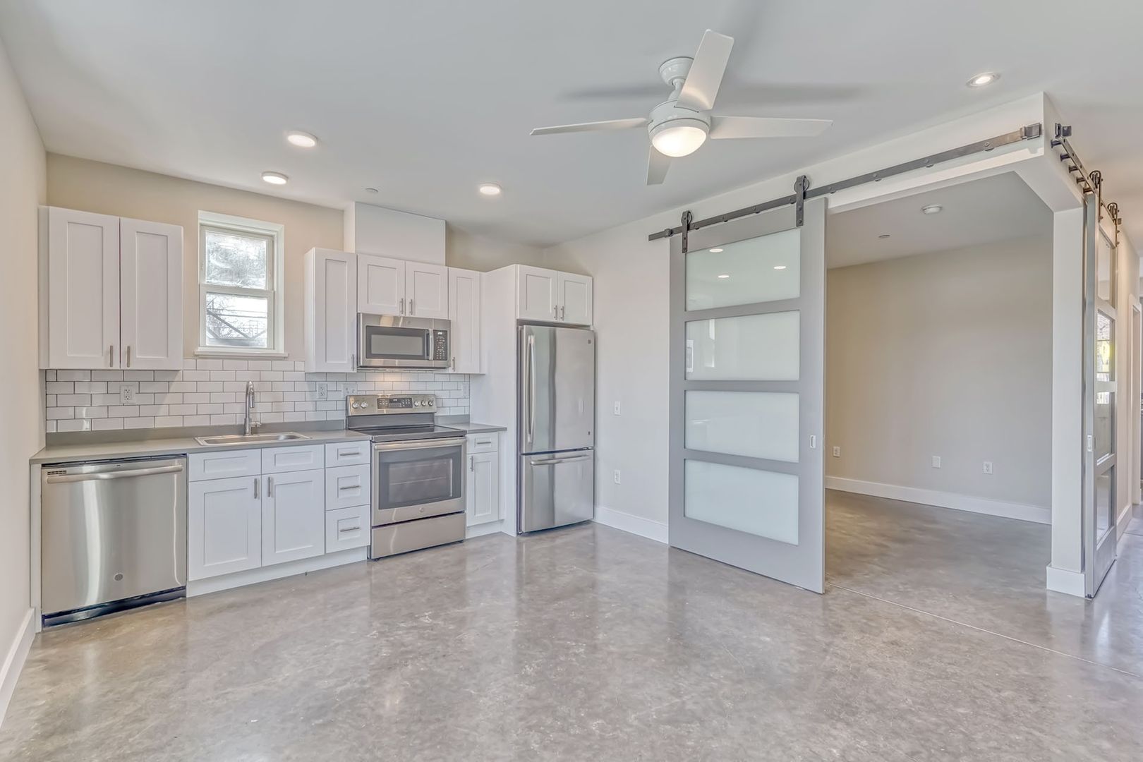 Ithaca Apartment: 323 Taughannock Boulevard