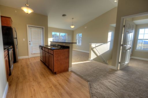 Modern 3 Bedroom 2 Bath with Ample Storage