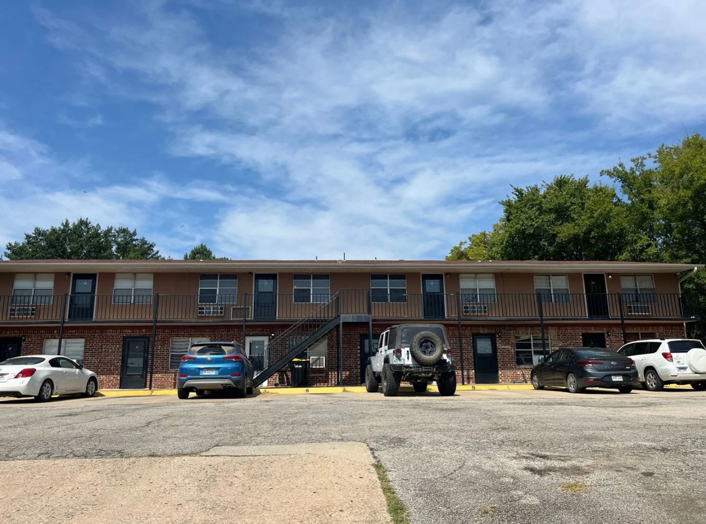 Charleston Apartment: 617 S. Hancock St.