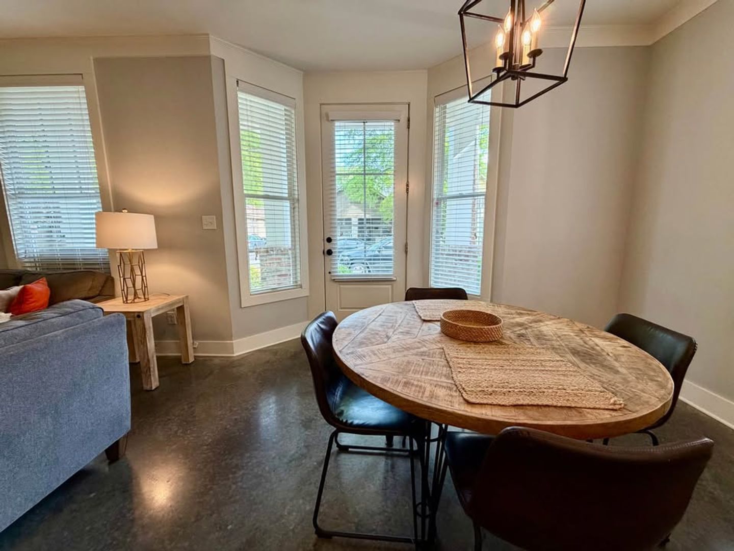 North Little Rock Apartment: 306 W 6th St