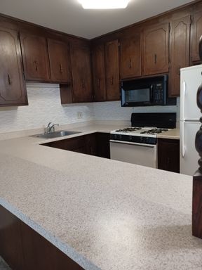 Move in Special $1000 off first month limited time! – photo 1
