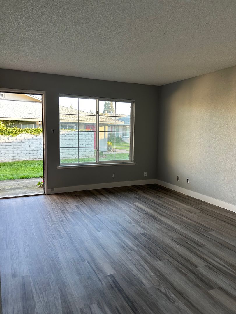 Sacramento Apartment: 1181 Fulton Ave