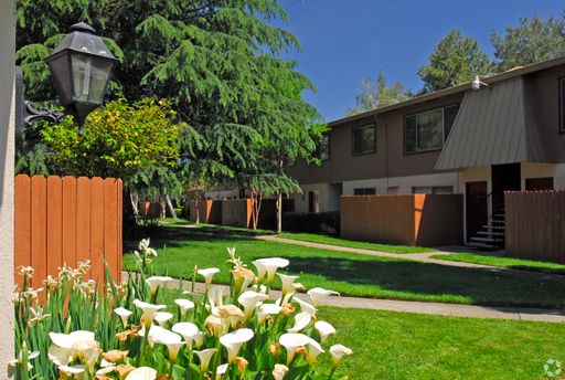 $1000 off move in limited time! Welcome to your new home! One Bedroom Apartment Available soon! – photo 1