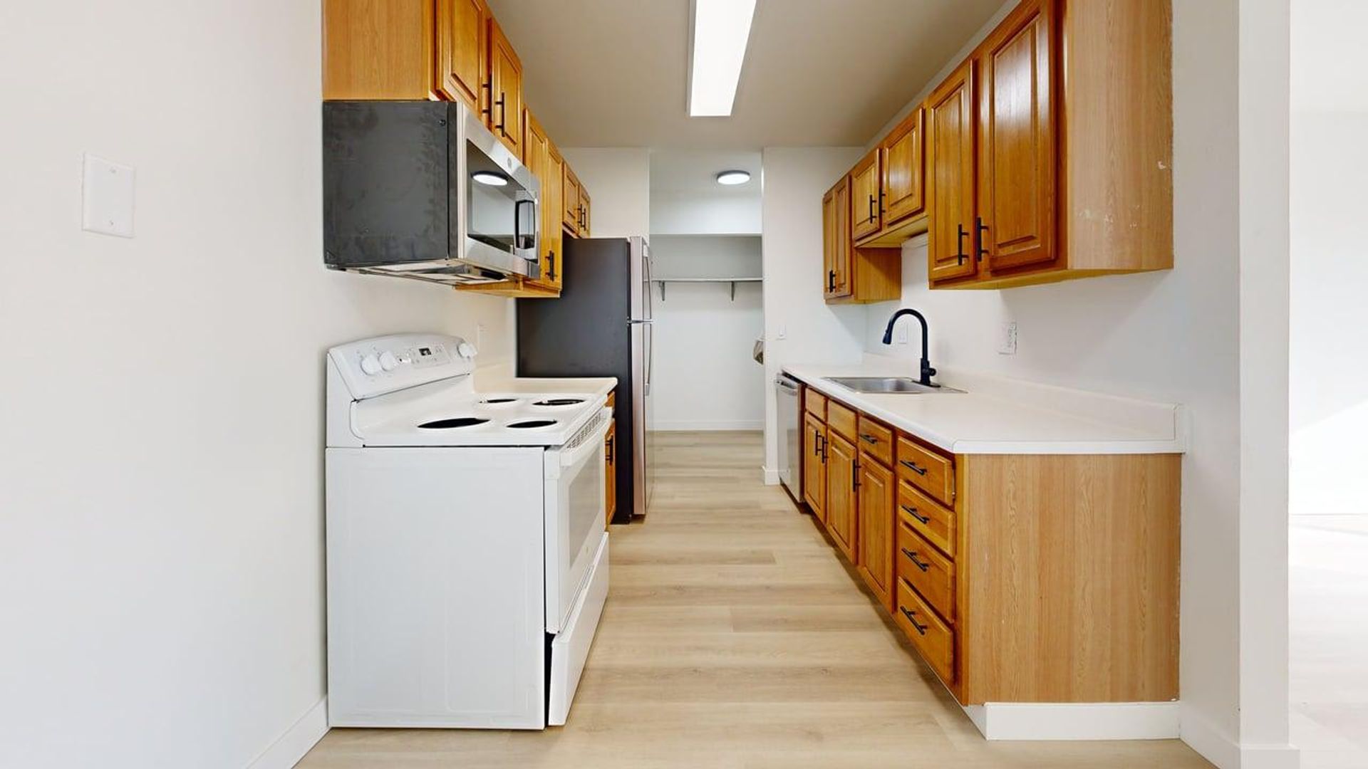 Bismarck Apartment: 215 East Arbor Ave