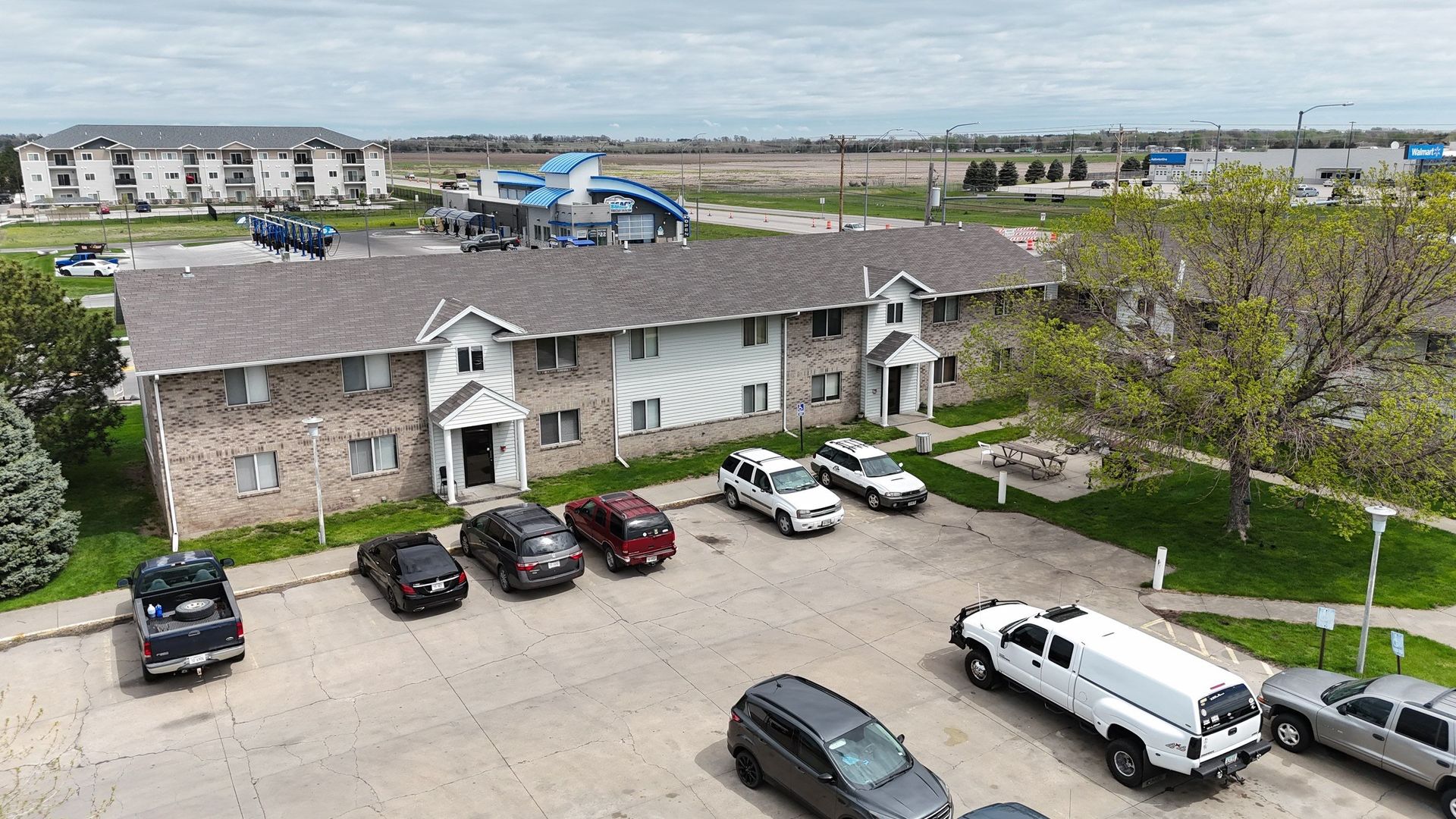 Columbus Apartment: 2481 E 5