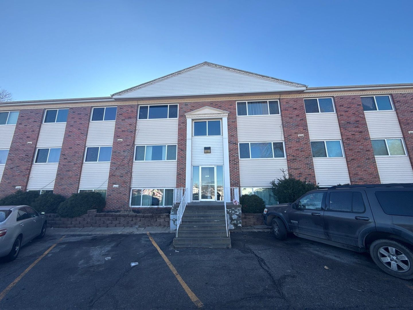 Omaha Apartment: 2119 Arbor Street