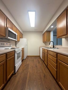 2-bedroom, 2-bathroom apartment for rent in Syracuse, NE with detached garage parking. – photo 1