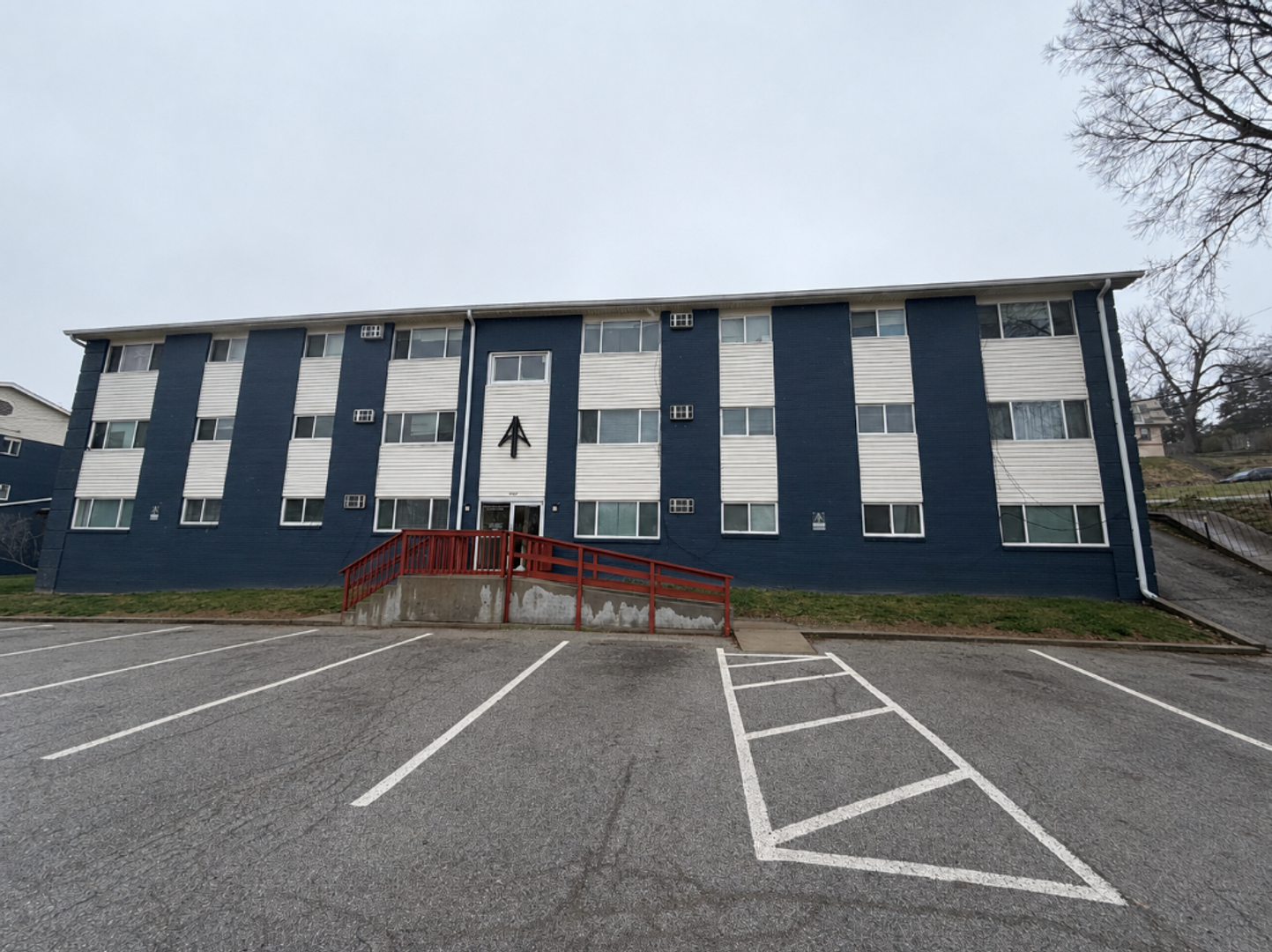 Omaha Apartment: 5703 South 14th Street