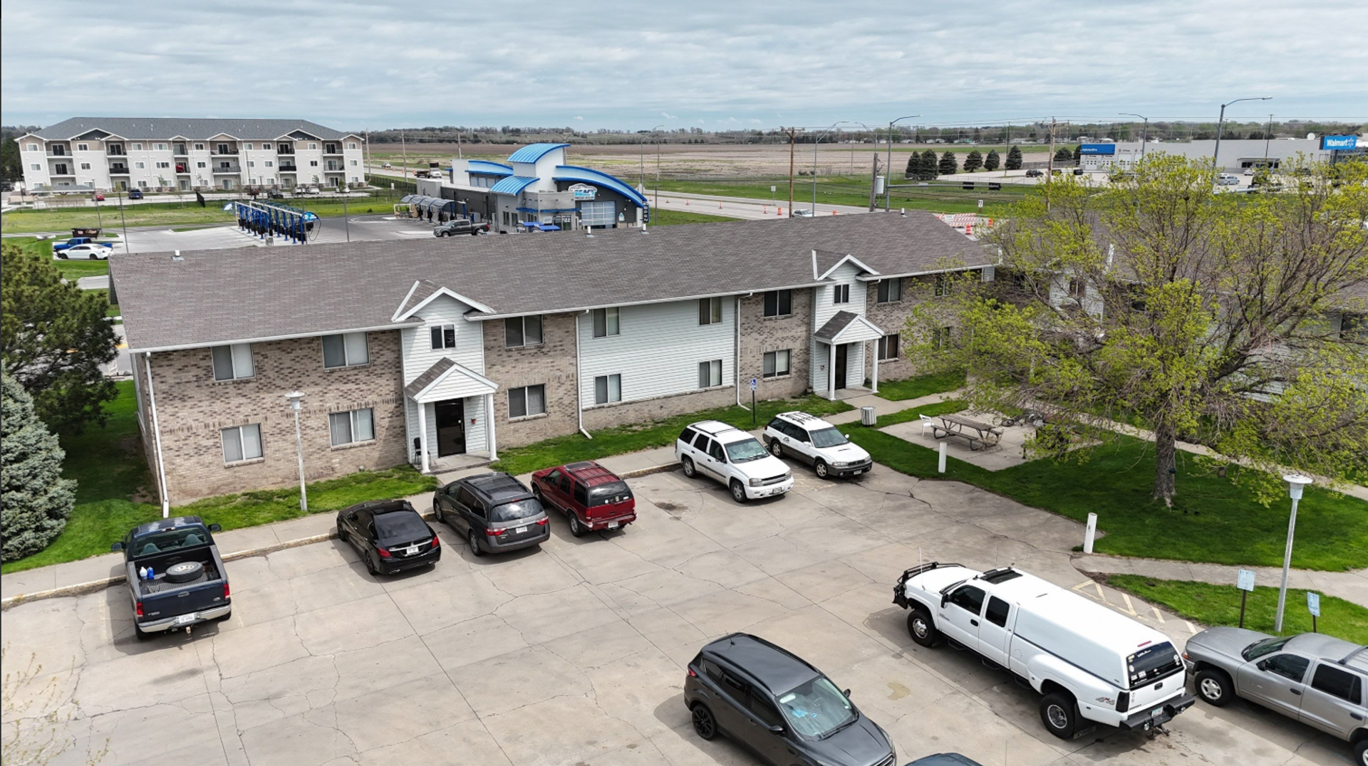 Columbus Apartment: 2481 E 5