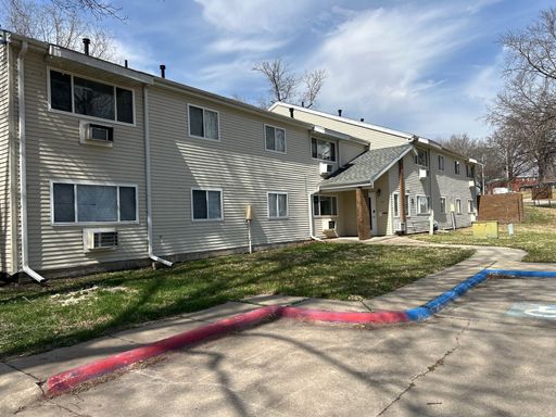 Modern 2-bedroom, 1 bathroom apartment for rent in Clarinda, IA