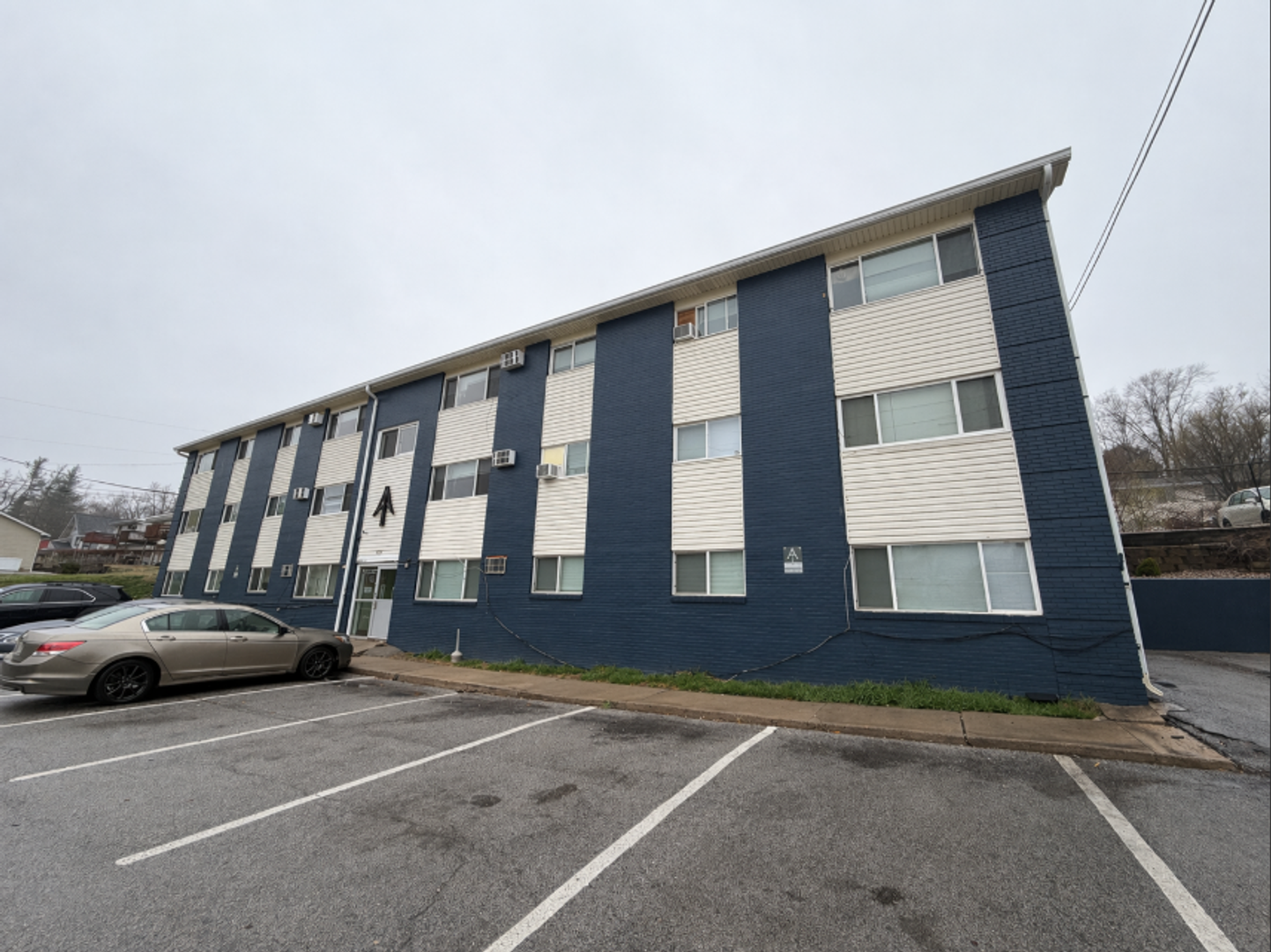 Omaha Apartment: 5725 South 14th Street