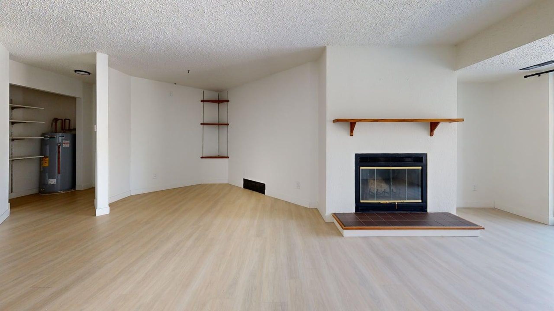 Bismarck Apartment: 215 East Arbor Ave