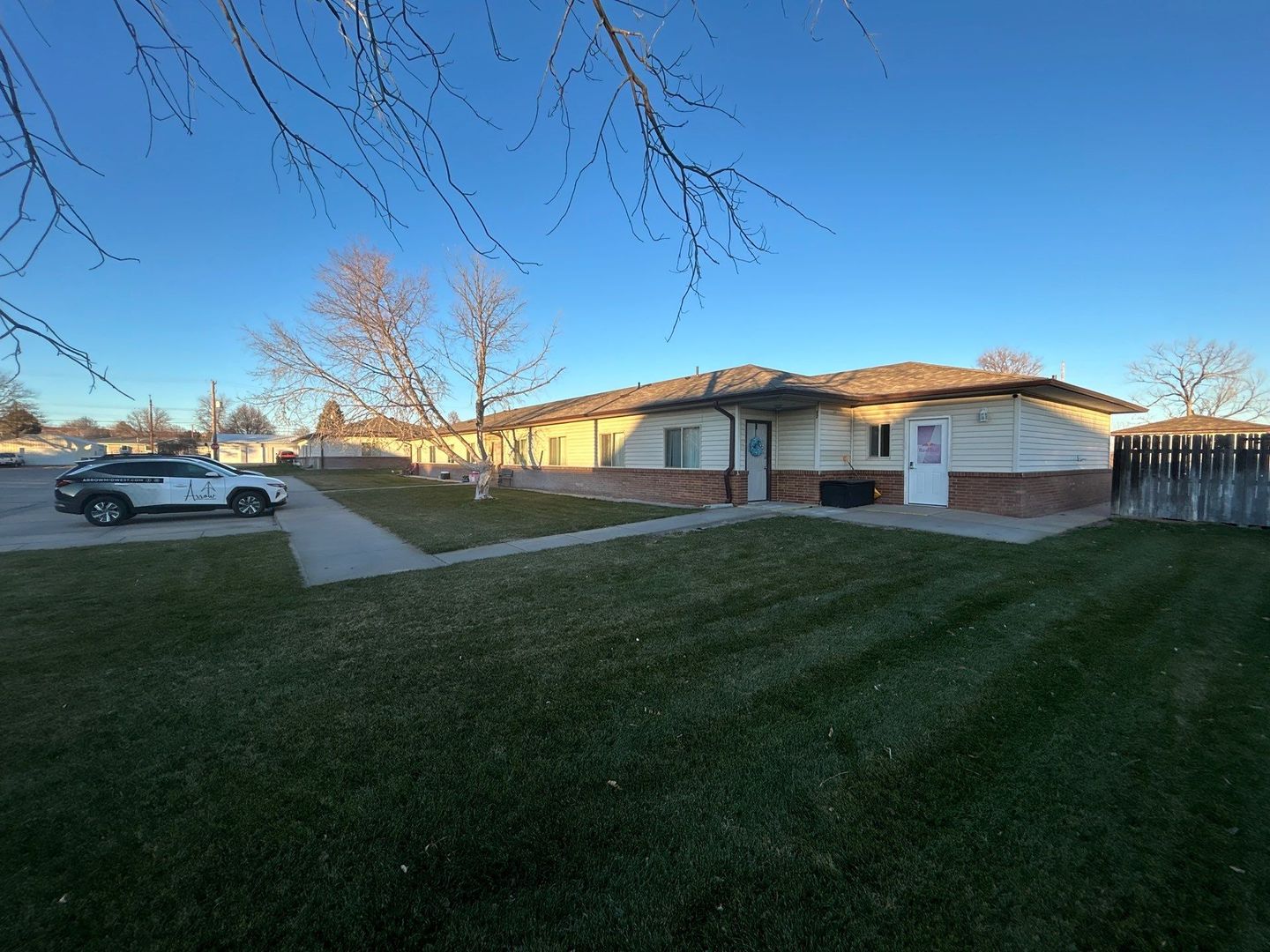 Ogallala Apartment: 305 East N Street
