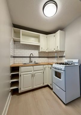 Charming 1-bedroom, 1 bathroom apartment for rent. – photo 1