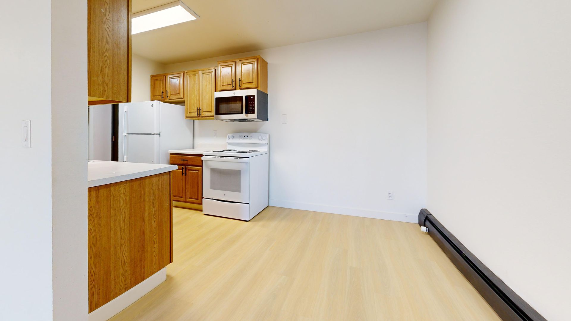 Bismarck Apartment: 215 East Arbor Ave