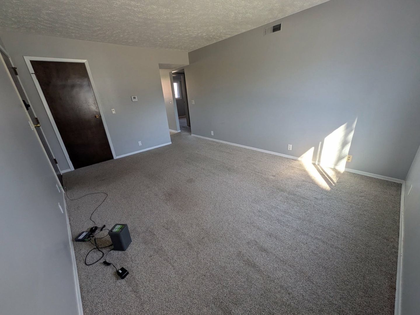 York Apartment: 1725 North Iowa Ave