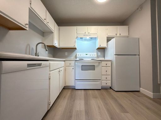 3 bedroom, 1 bathroom apartment located in Nebraska City