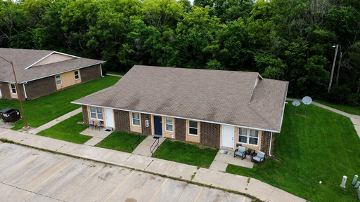 Spacious 2-bedroom, 1-bathroom for rent in Maryville, MO