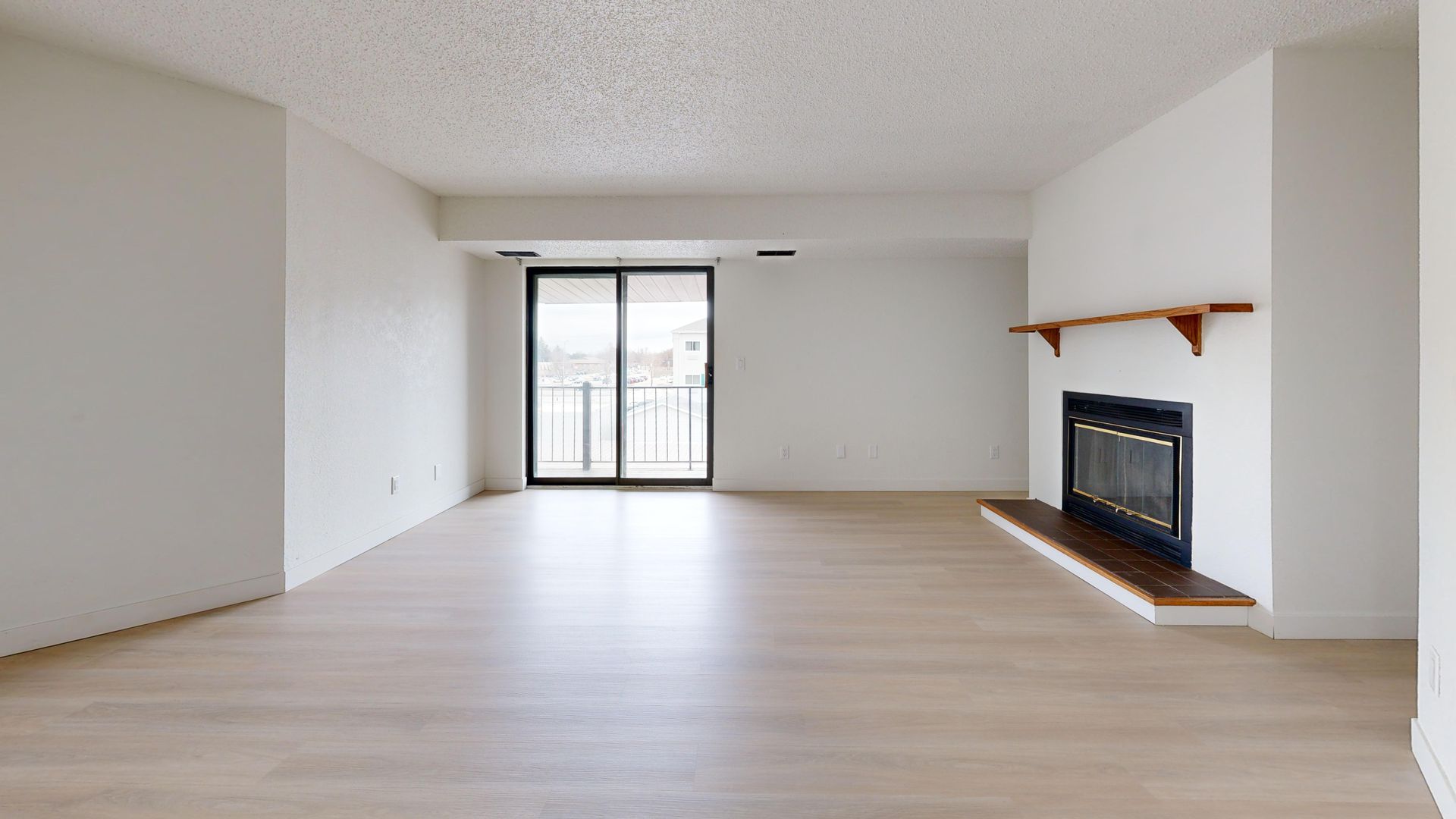 Bismarck Apartment: 215 East Arbor Ave