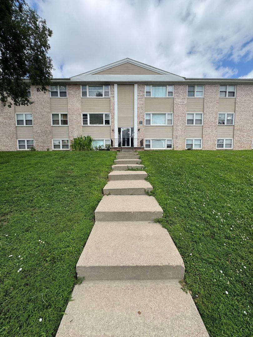 Omaha Apartment: 2206 K Street