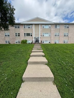 1-bedroom, 1 bathroom apartment for rent located in Omaha, NE – photo 1