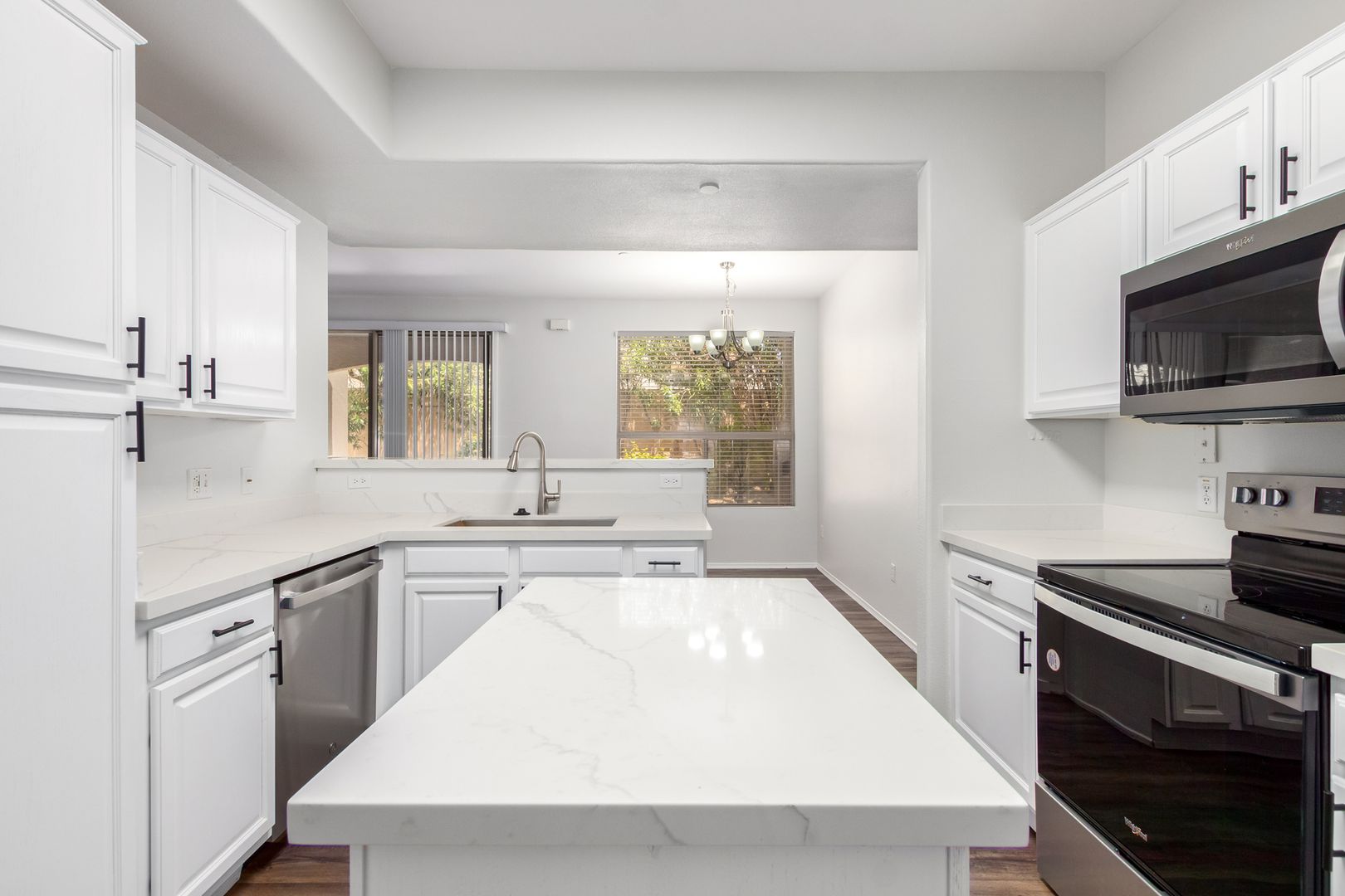 Scottsdale Apartment: 9550 E. Thunderbird # 130