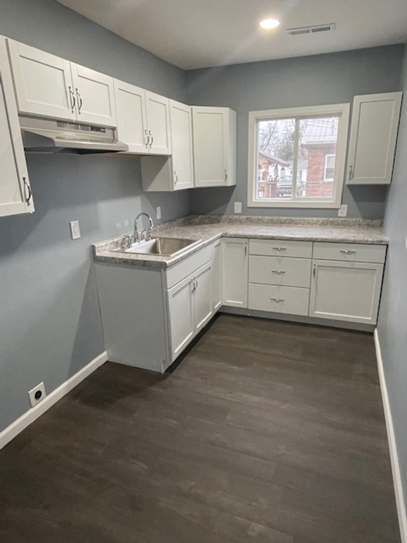 Crawfordsville Apartment: 503 E College