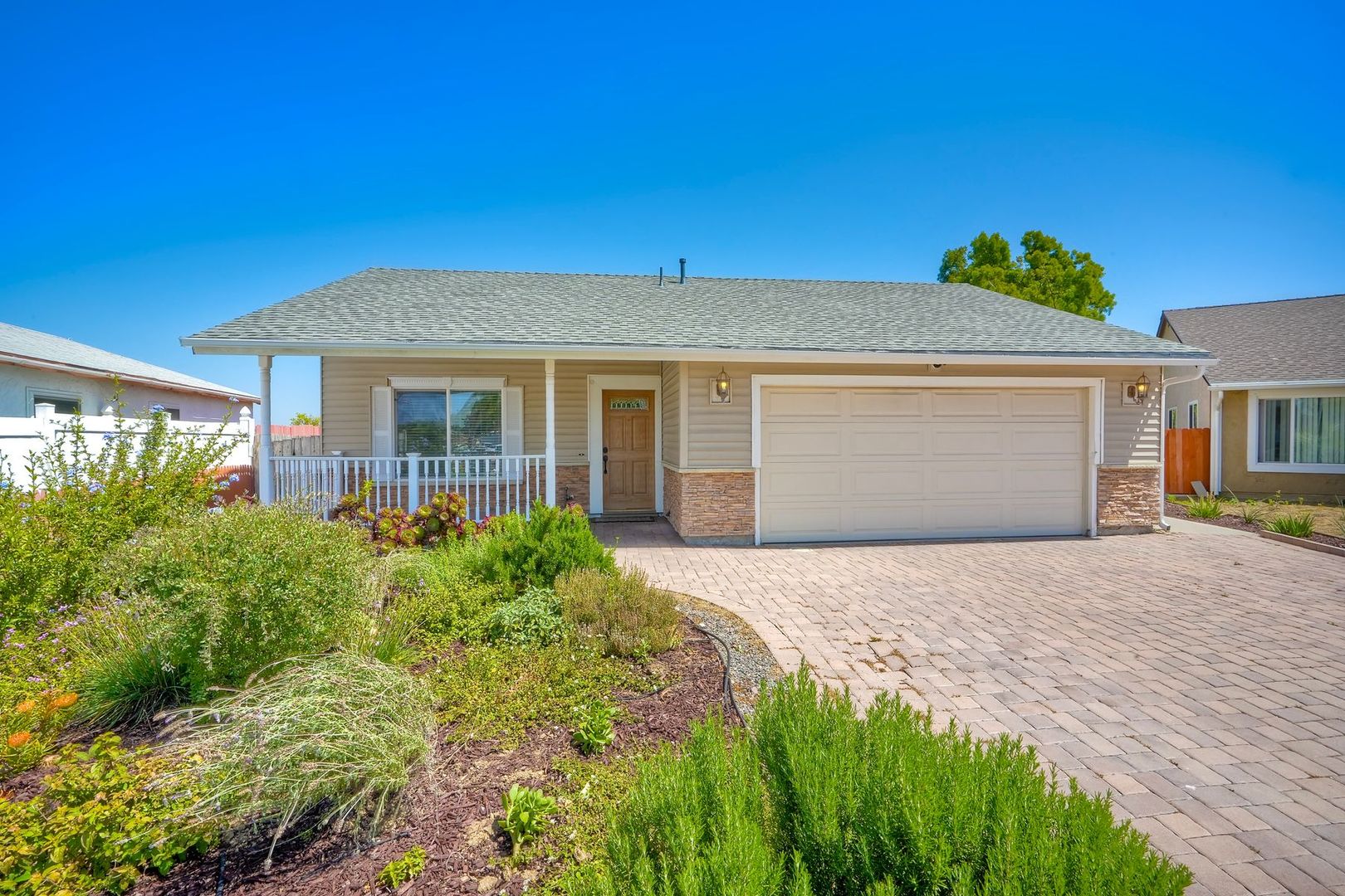 Discover Your Ideal Rental Home at 3921 Daisy Place, Oceanside Available today!