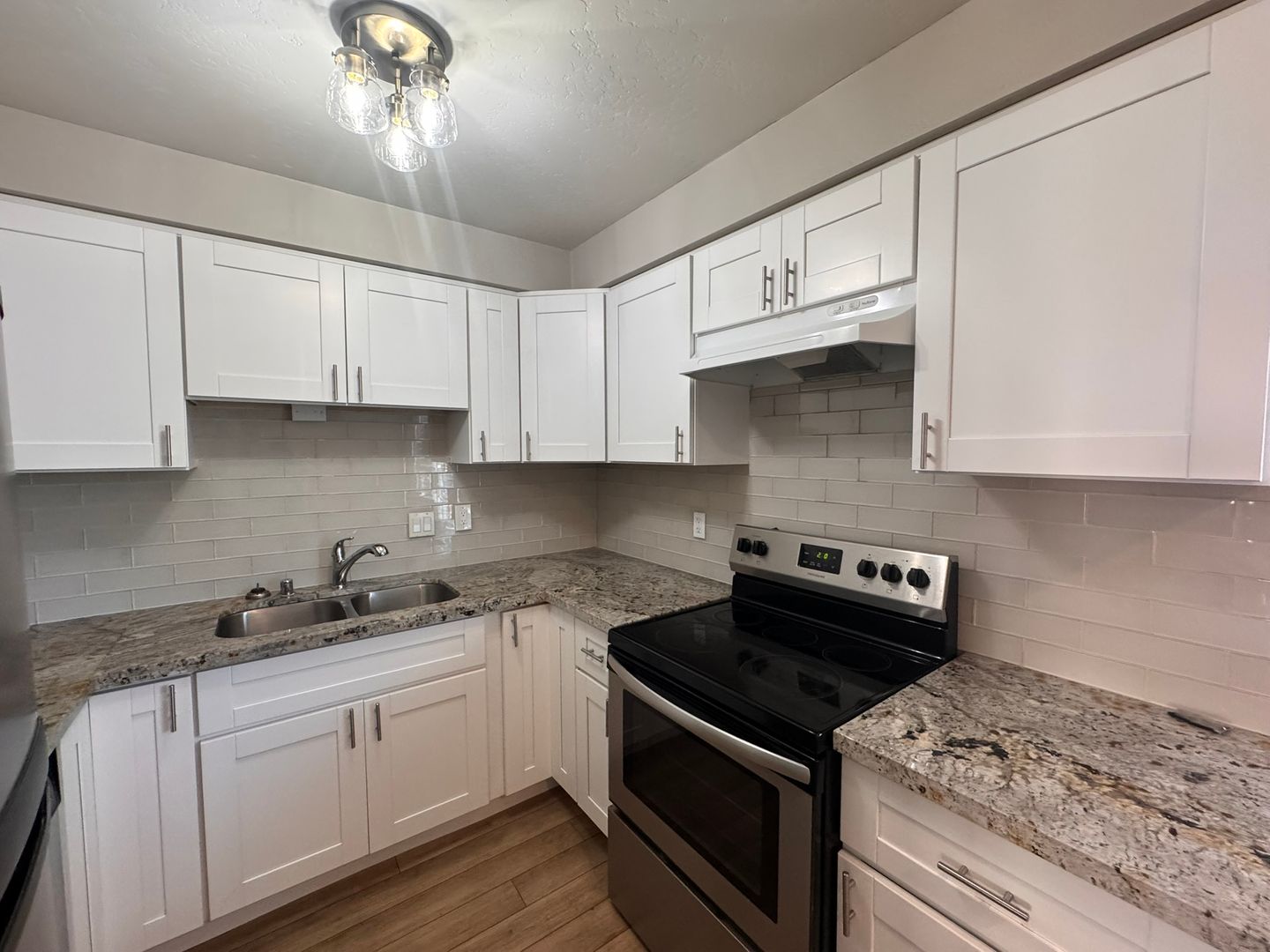 Del Mar House: 2582 Del Mar Heights Rd