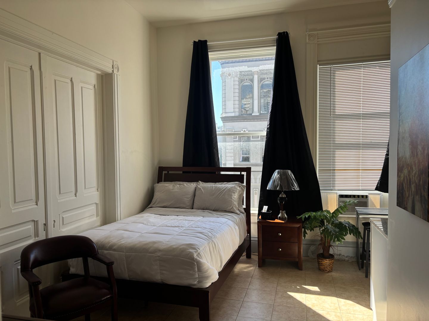San Diego Apartment: 444 G Street