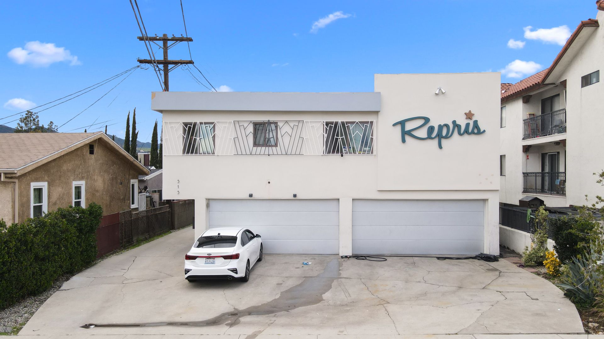 Glendale Apartment: 515 Chester St