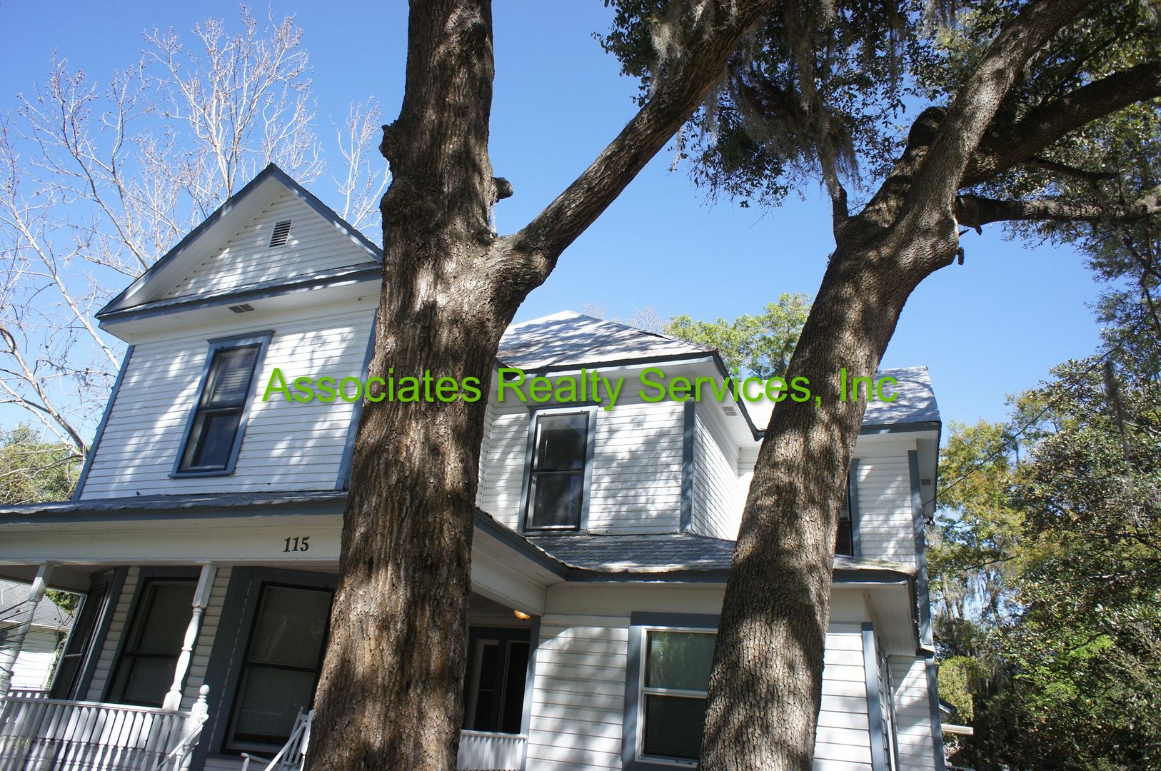 Gainesville Apartment: 115 NE 9th St
