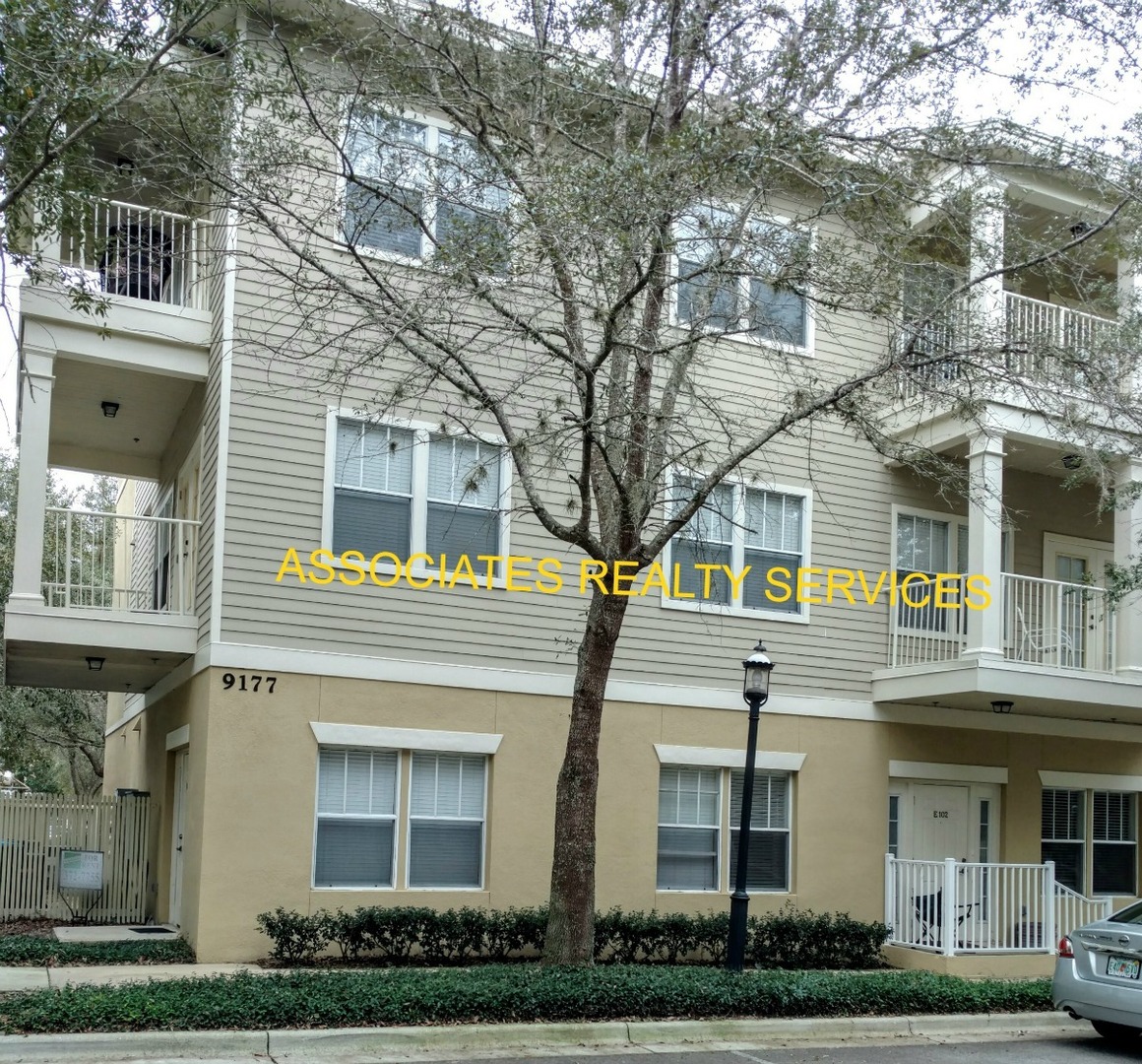 Gainesville House: 9177 SW 52nd Rd