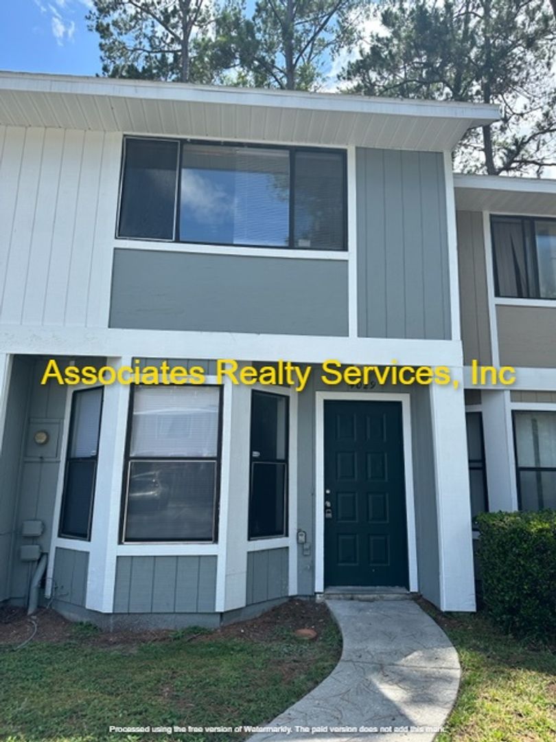 Gainesville House: 4029 SW 21st RD