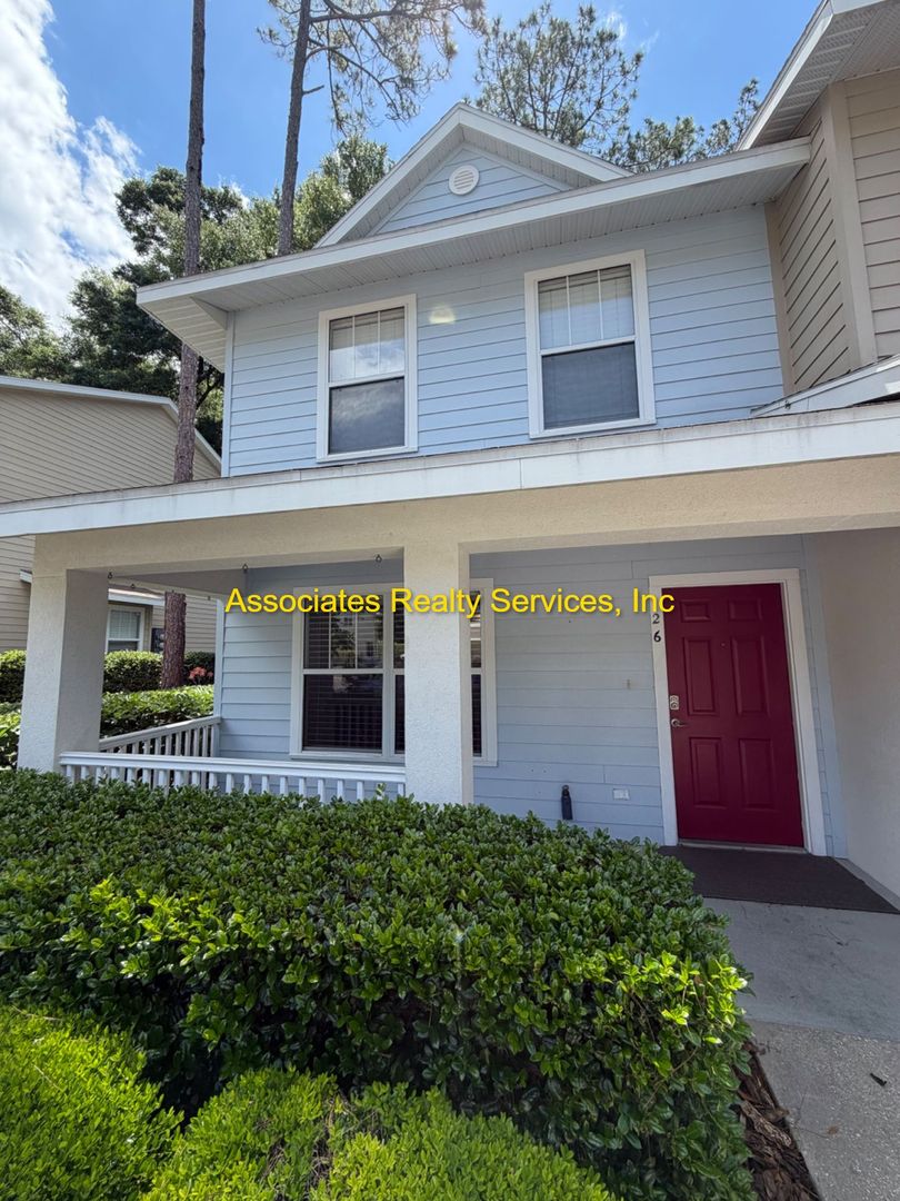 Gainesville House: 4687 SW 48th Dr, Unit 126