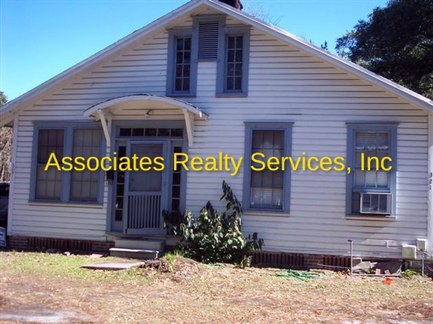 Gainesville House: 323 NW 16th St