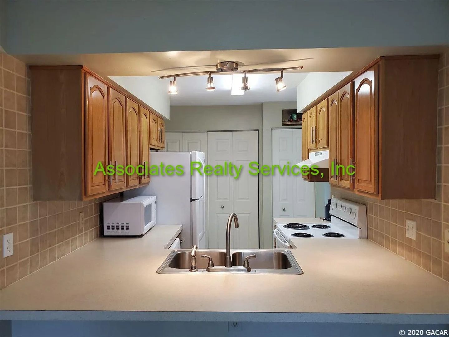 Gainesville House: 2635 SW 35th Place Unit 1802