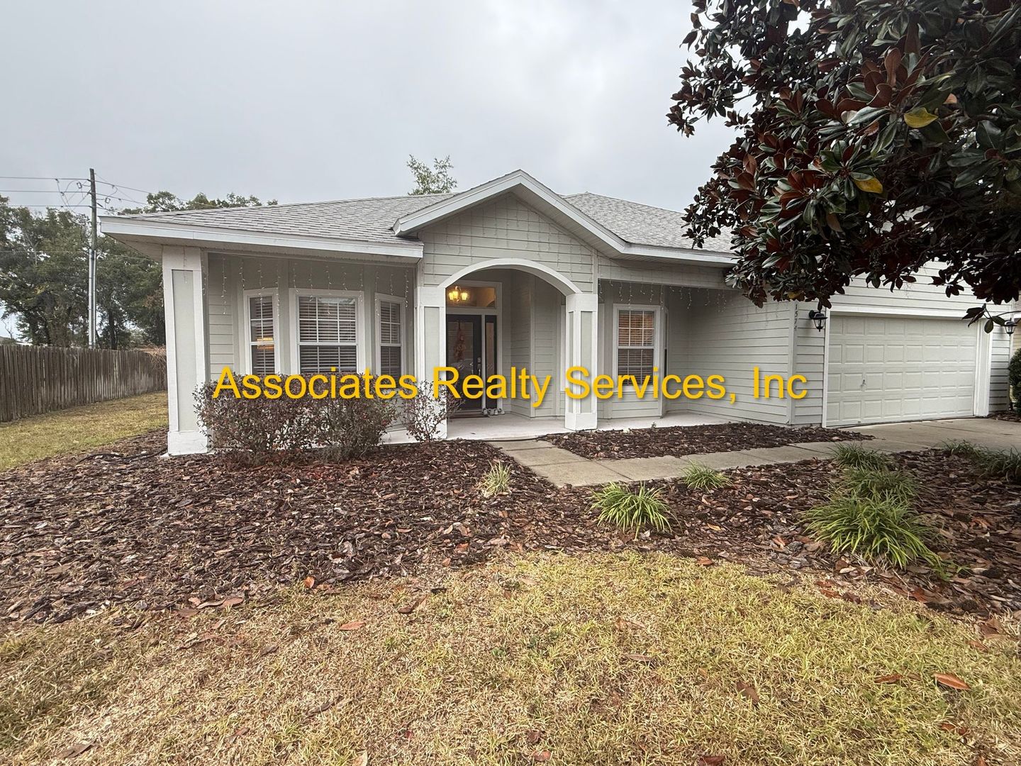 Gainesville House: 1574 SW 66th Dr