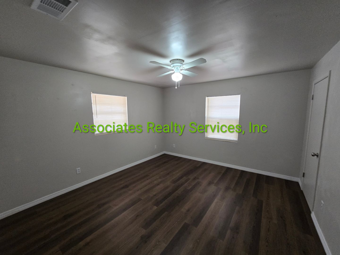 Gainesville Apartment: 1921 Ne 17th Way