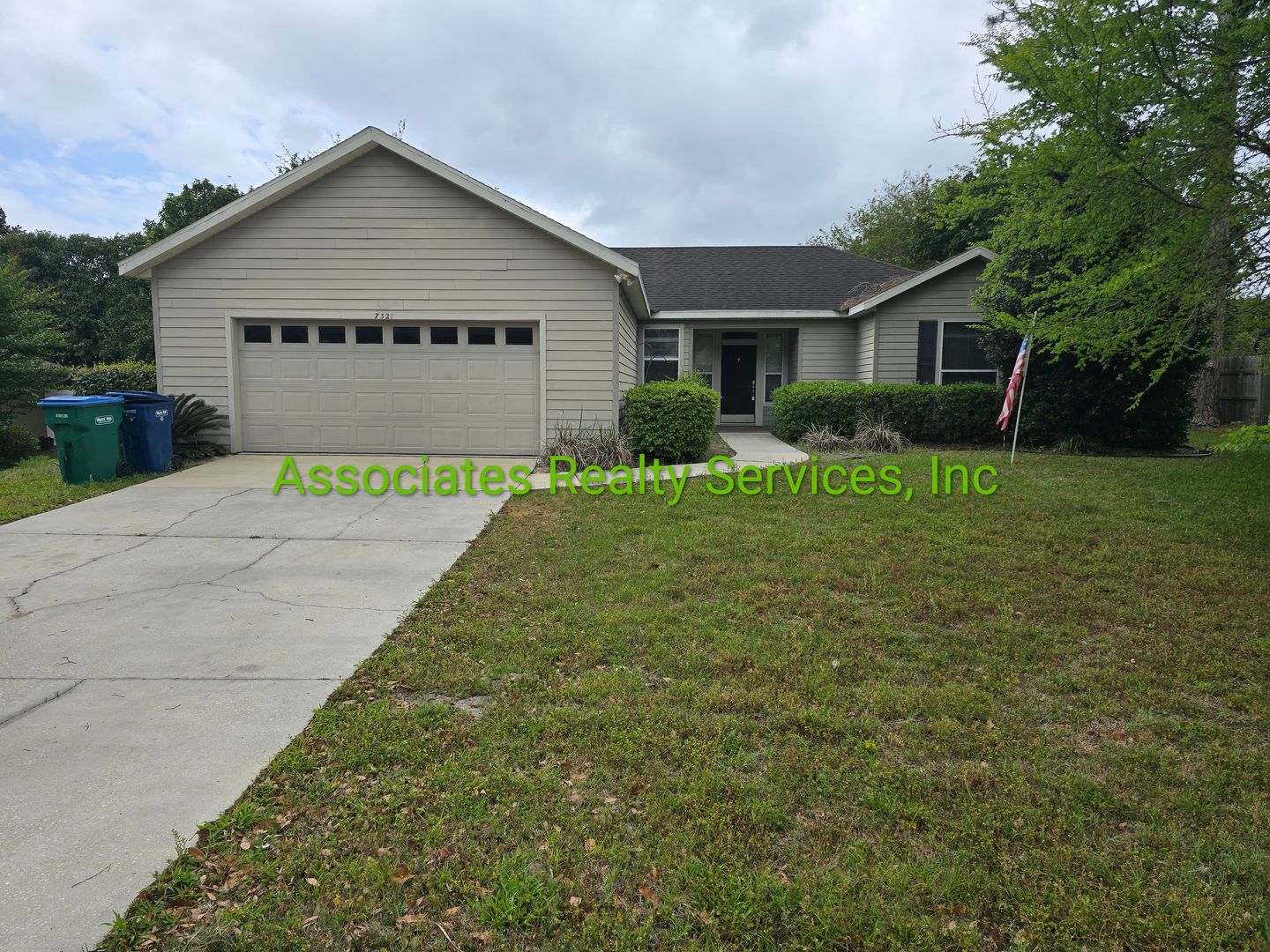 Alachua House: 7321 NW 117th Lane