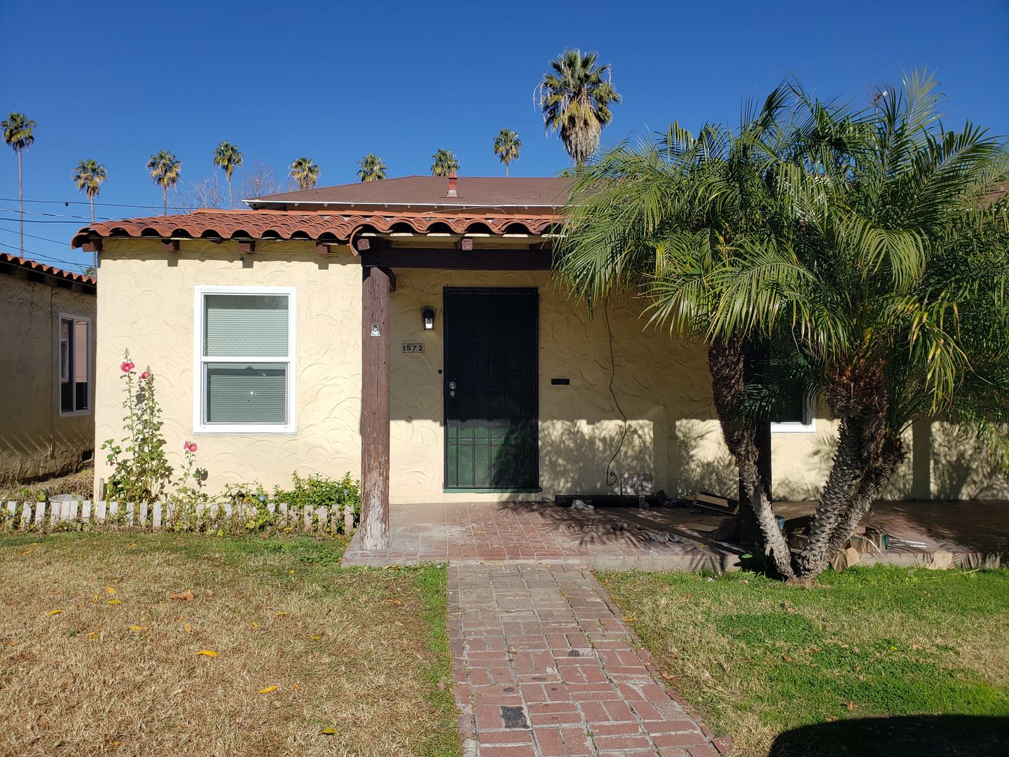 San Bernardino Apartment: 1550 North Arrowhead Avenue
