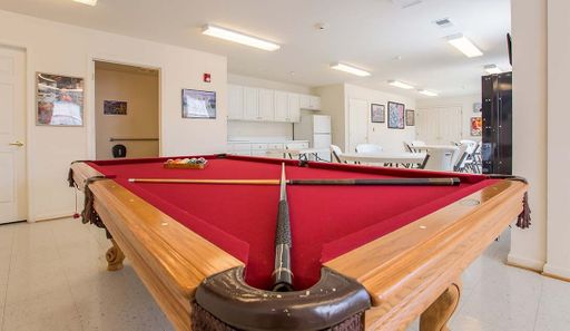 Is a new apartment part of your New Years Resolution? Try this beautiful apartment home at Sinclair Commons! – photo 1