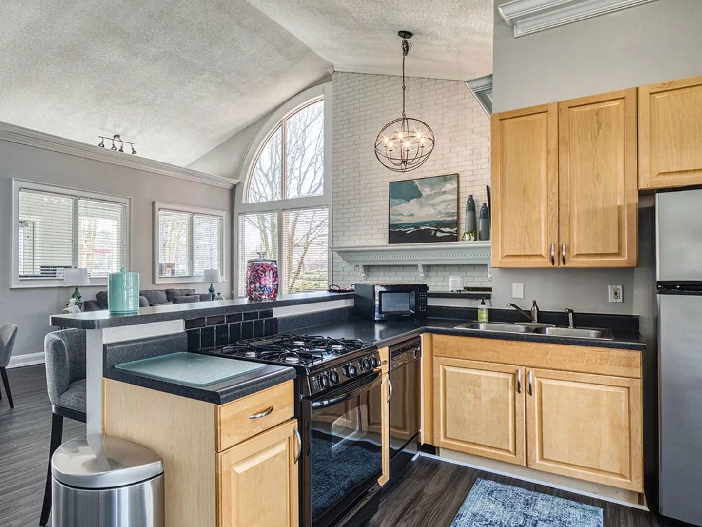 Yorktown Apartment: 101 Little Bay Avenue