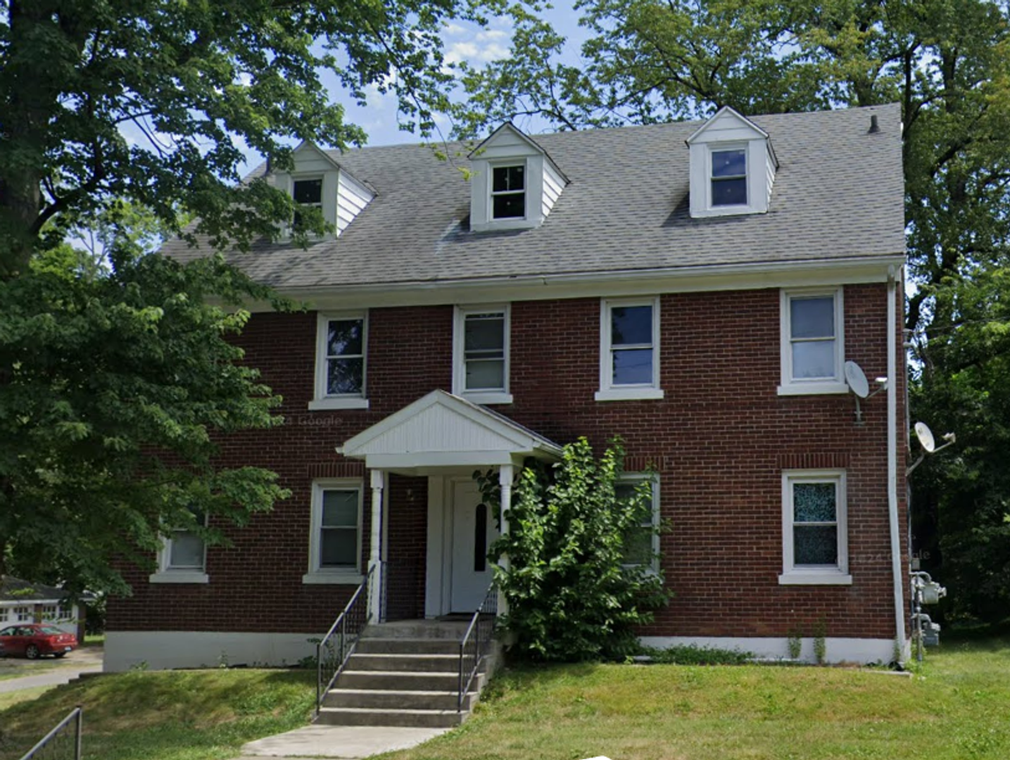 Louisville Apartment: 4401 S. 2nd Street