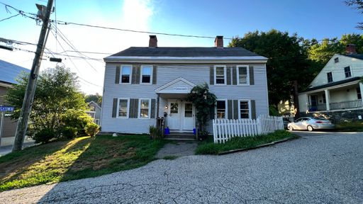 2 Bedroom - 1 Bath 2nd Floor Apartment in Newmarket, NH – photo 1