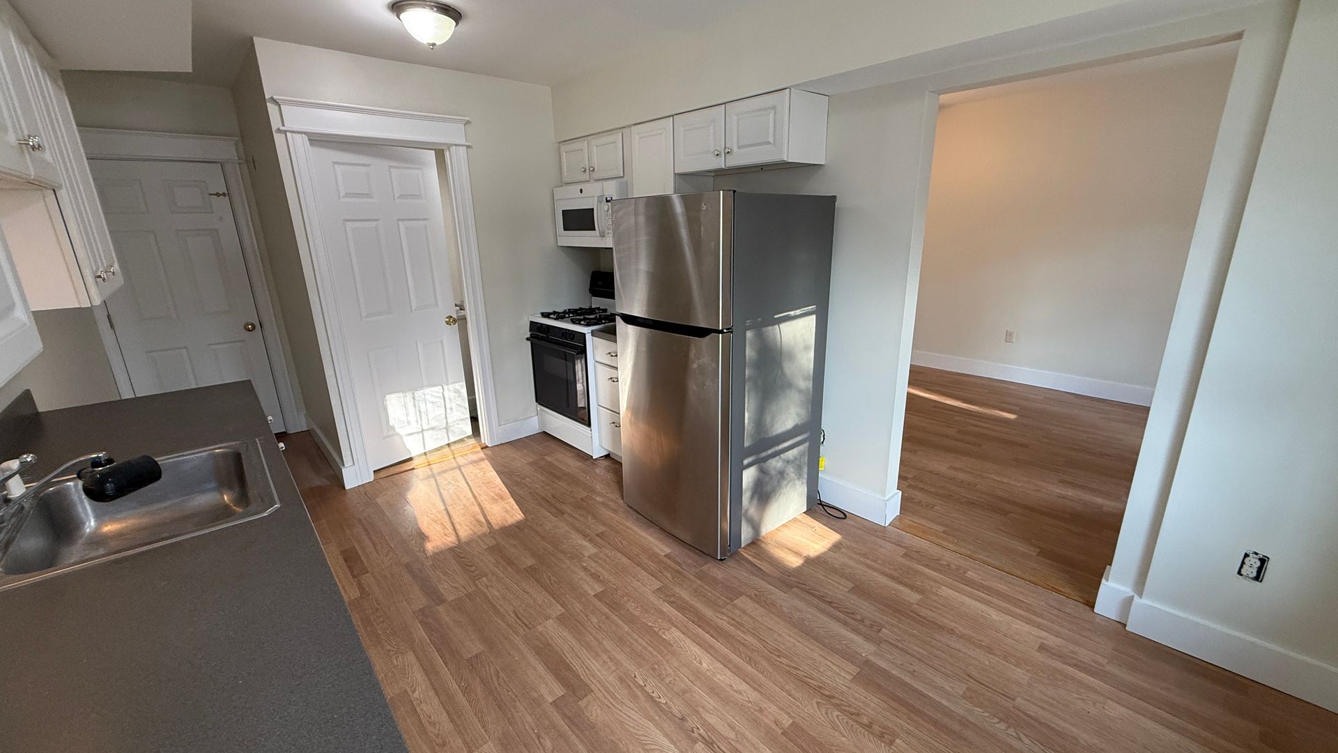 Rochester Apartment: 391 Portland St