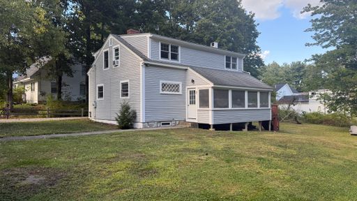Charming 4 Bedroom Home in Durham, NH **COSIGNERS ARE NOT ACCEPTED FOR THIS LISTING** – photo 1