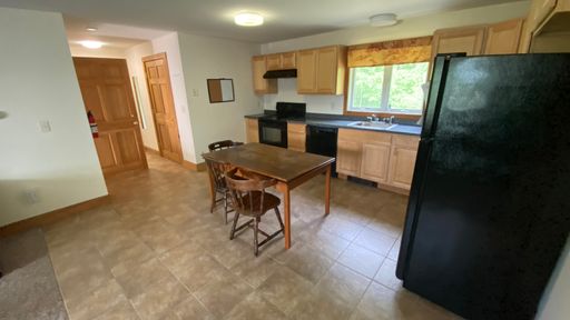 University Student Rental- Available for the 2027-2028 School Year, walking distance to campus, 3BR/1BA – photo 1