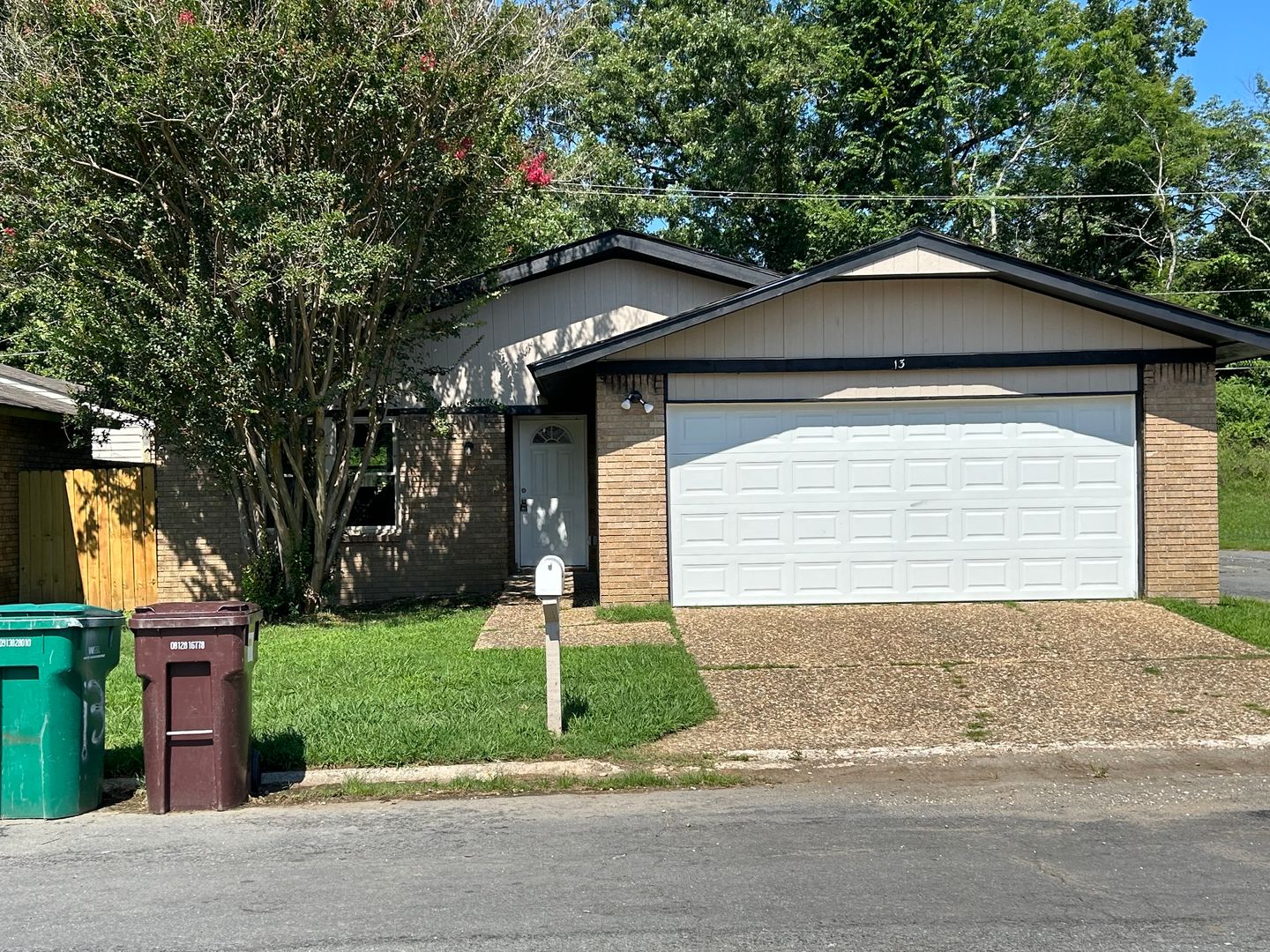 Sherwood House: 13 Seville Dr